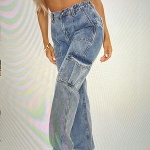 Wide Leg Cargo Jeans - Medium Blue Wash